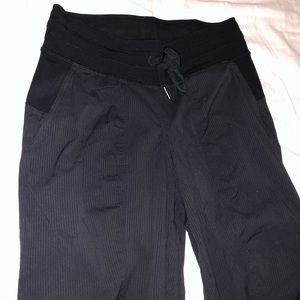 Lululemon Dance Studio Joggers in Black Size 4